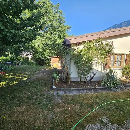 Cozy Garden House In Near Chur